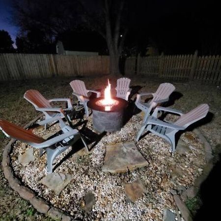 Time To Relax In Raleigh Villa Екстериор снимка